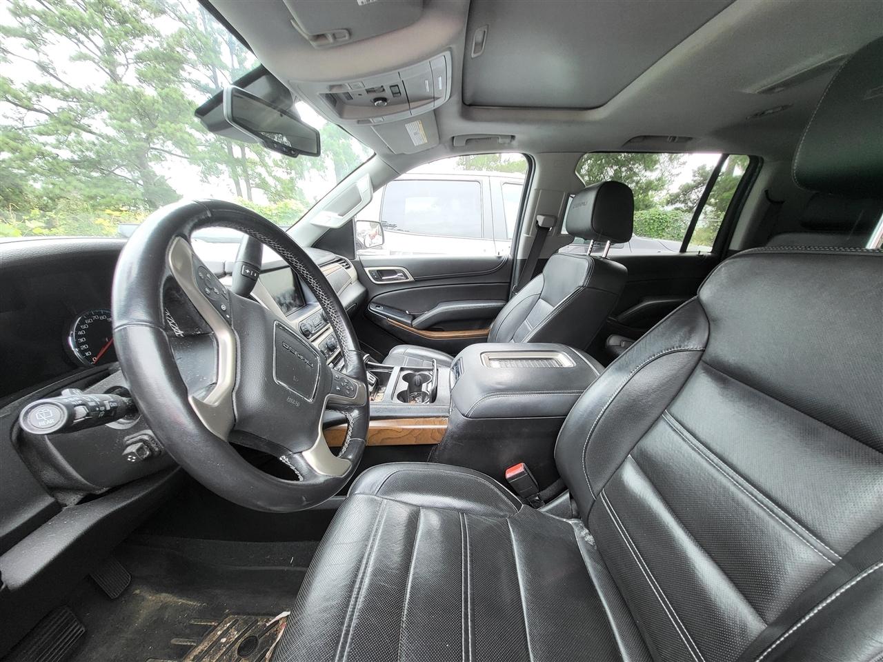 GMC Yukon XL Denali 4WD 2020