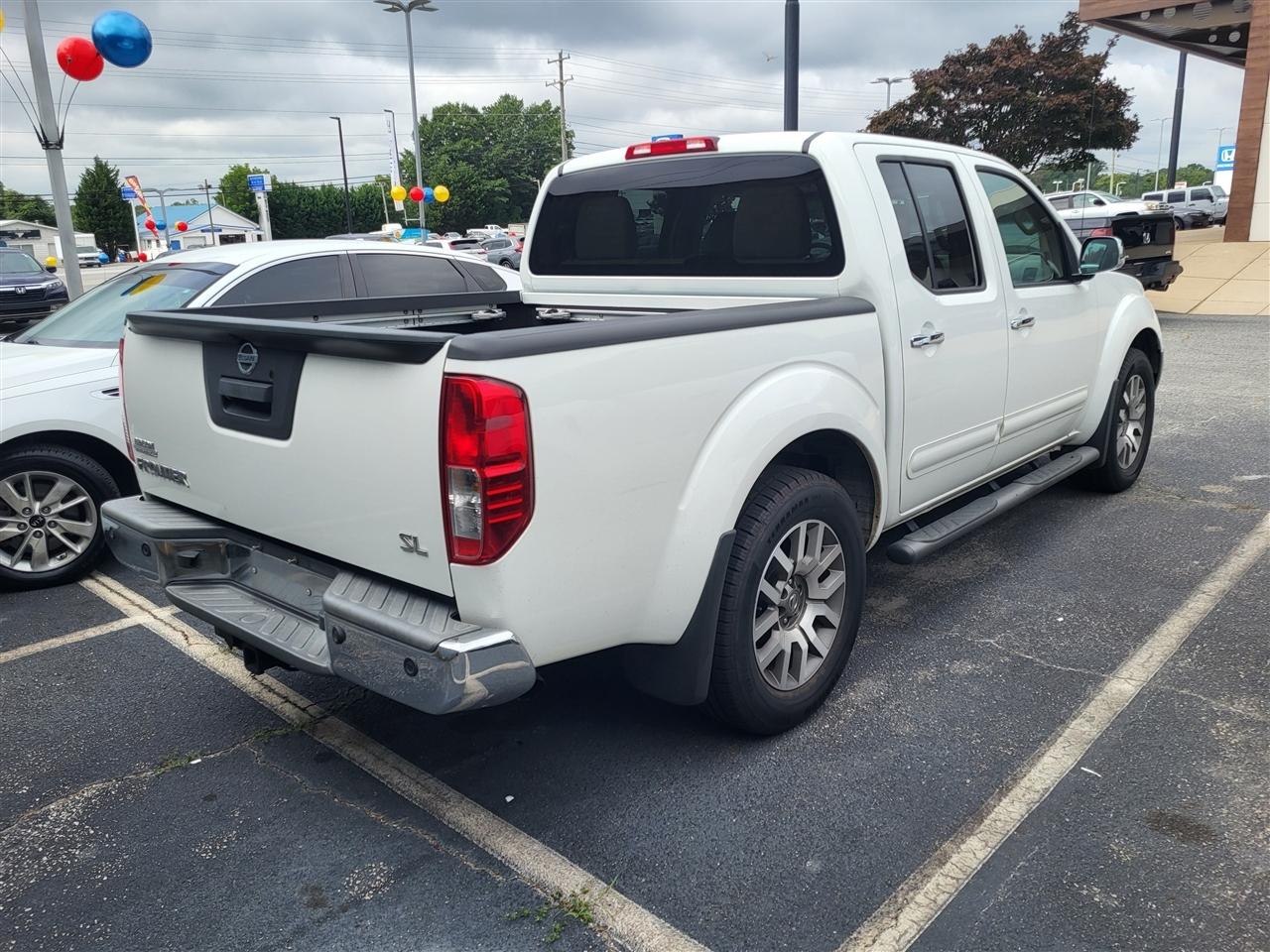 Nissan Frontier SL Crew Cab 2WD 2013