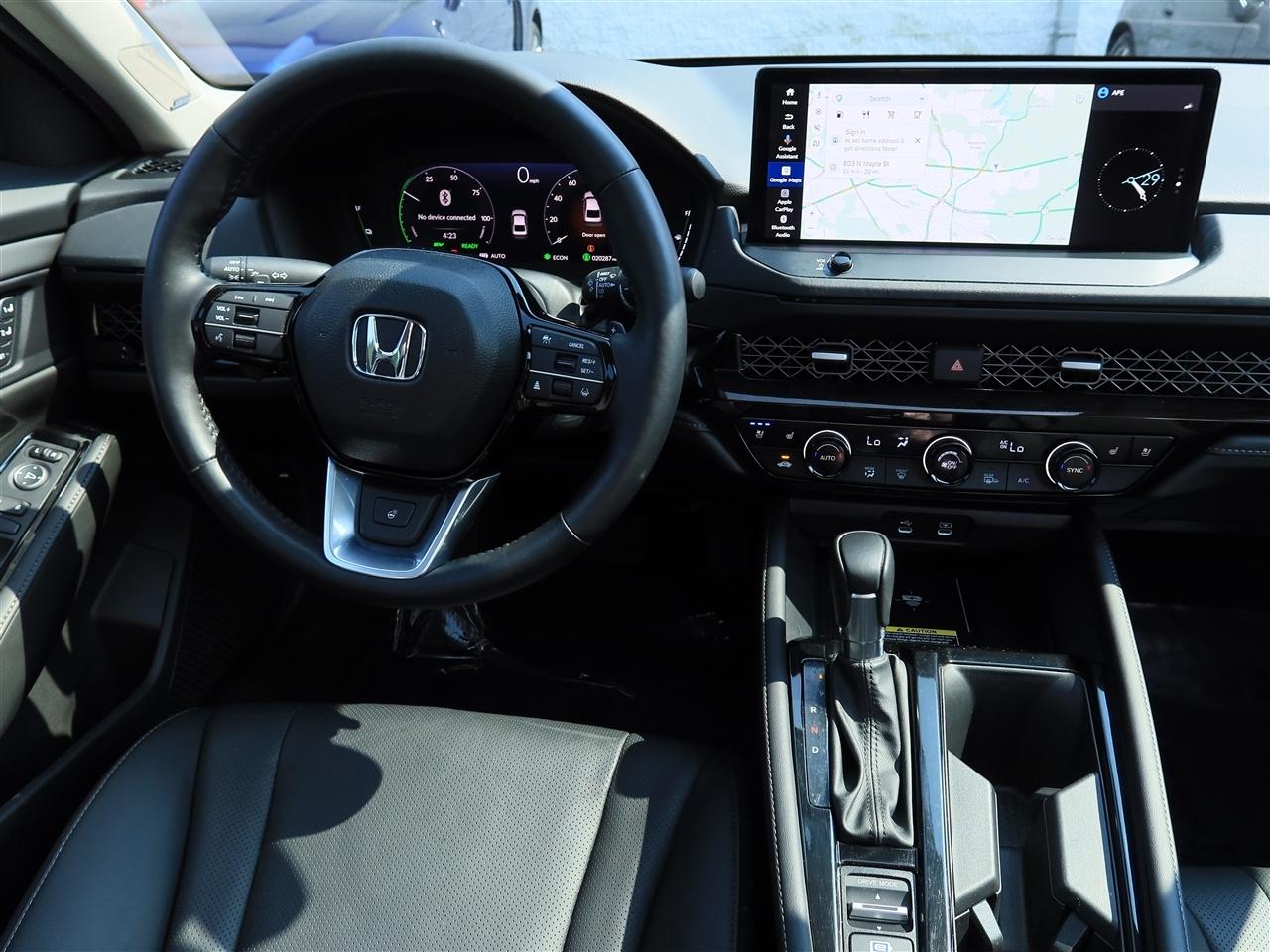 Honda Accord Touring Hybrid 2025