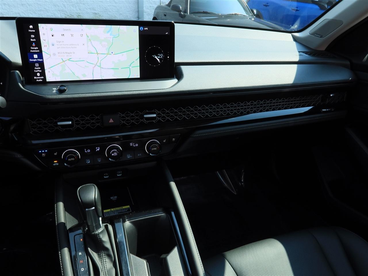 Honda Accord Touring Hybrid 2025