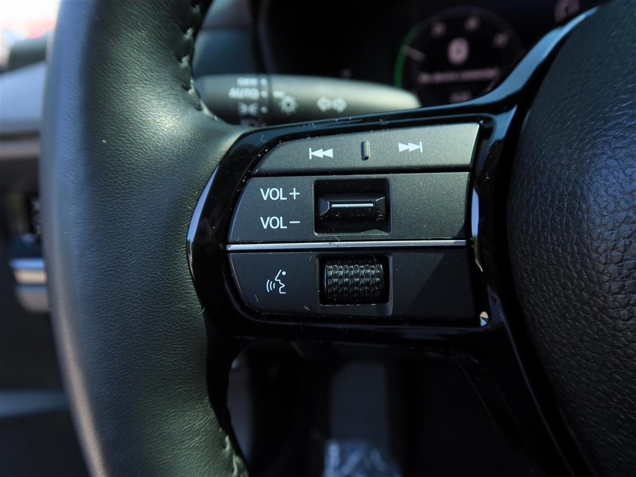 Honda Accord Touring Hybrid 2025