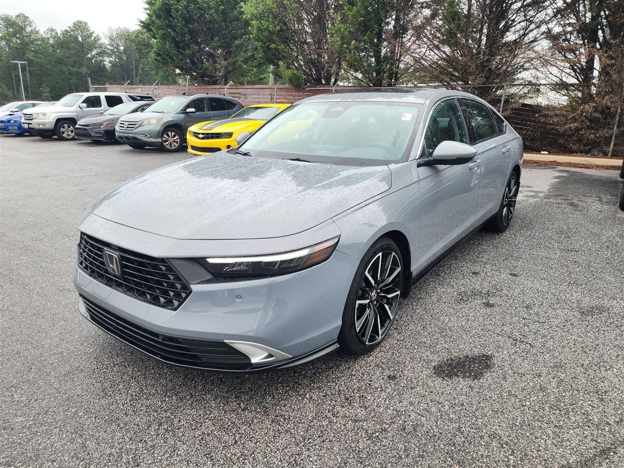 Honda Accord Touring Hybrid 2025