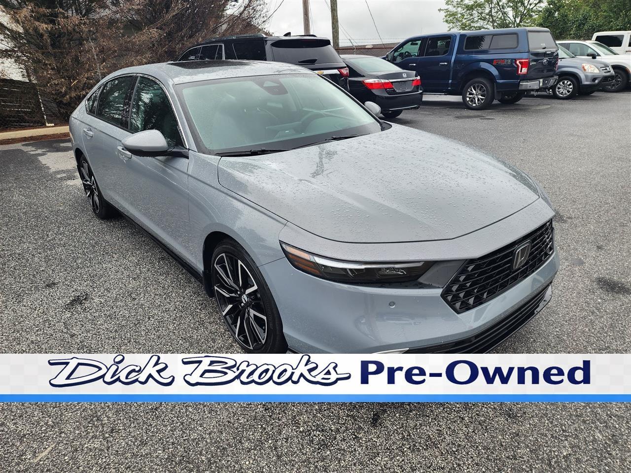 Honda Accord Touring Hybrid 2025