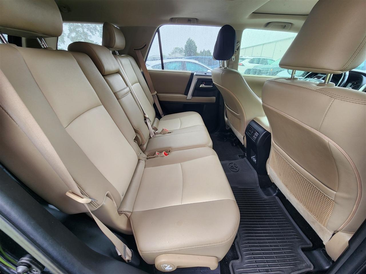 Toyota 4Runner SR5 Premium 4WD 2024