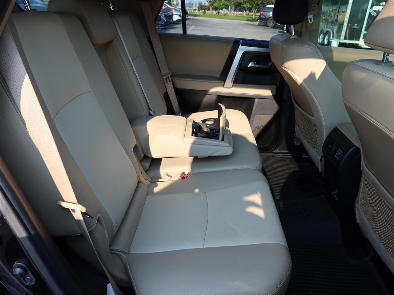 Toyota 4Runner SR5 Premium 4WD 2024