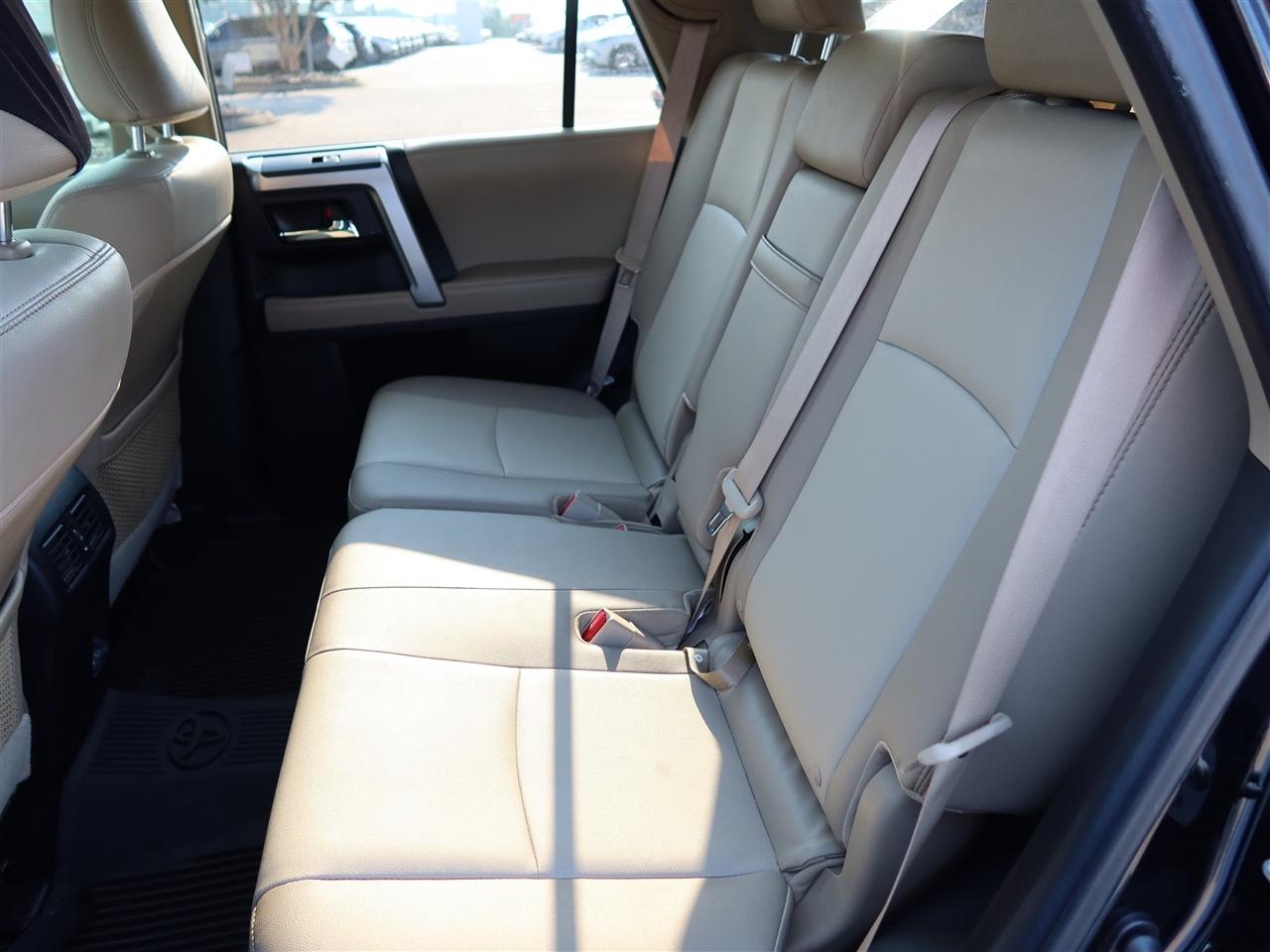 Toyota 4Runner SR5 Premium 4WD 2024