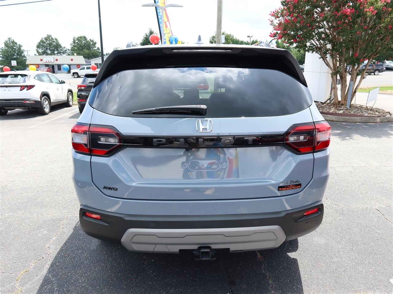 Honda Pilot TrailSport AWD 2025