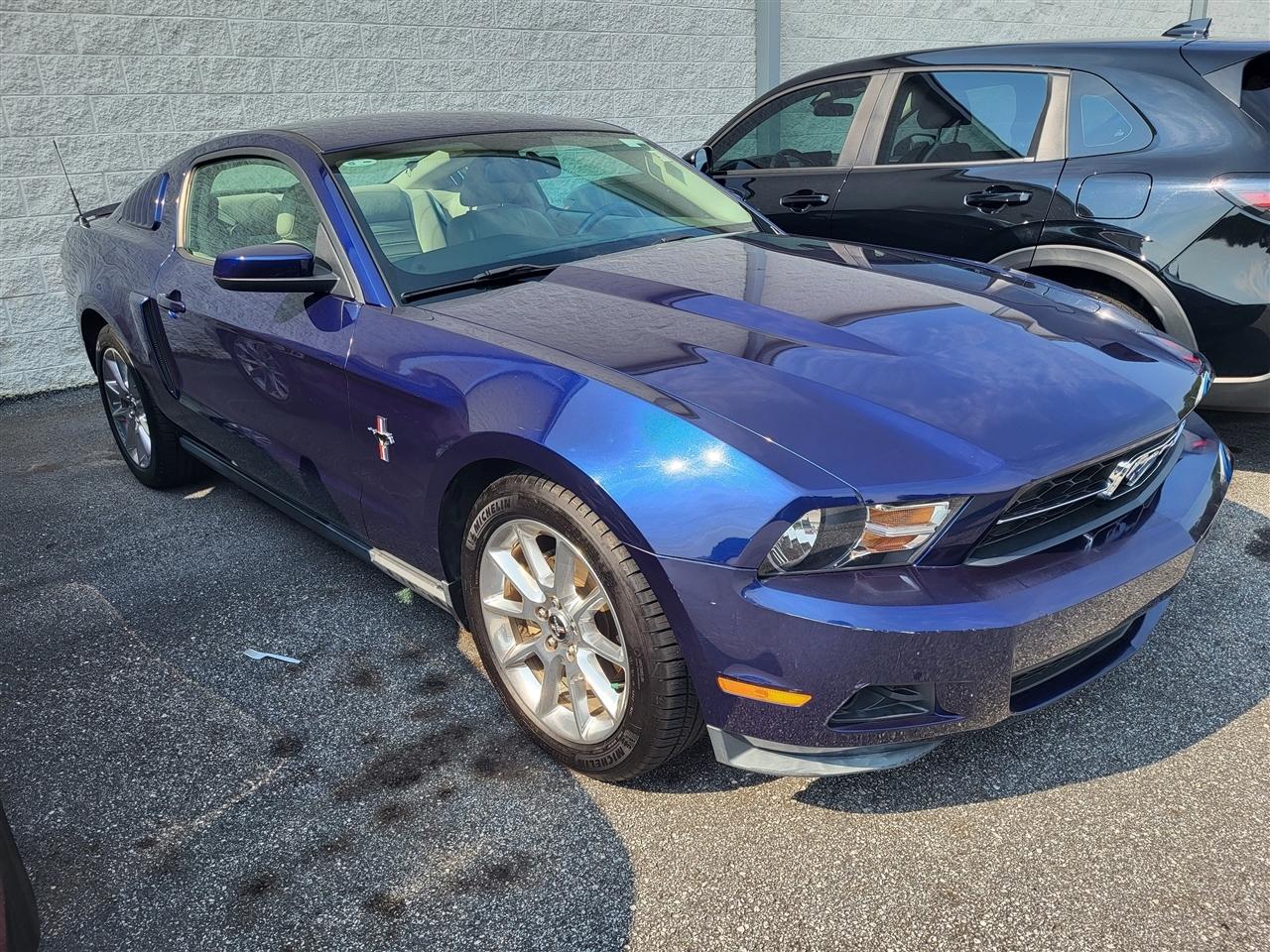 Ford Mustang V6 Premium Coupe 2010