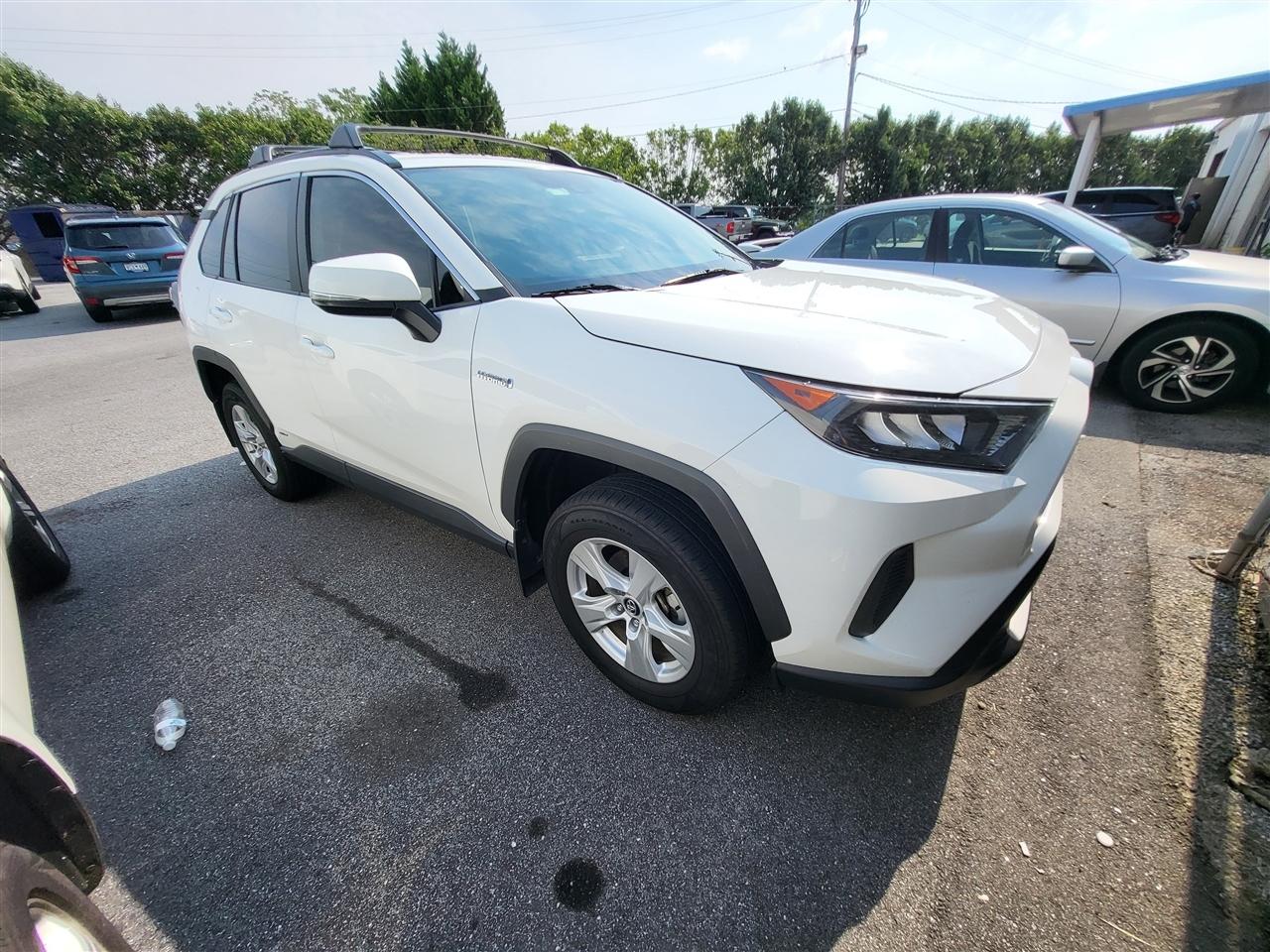 Toyota RAV4 Hybrid LE 2020