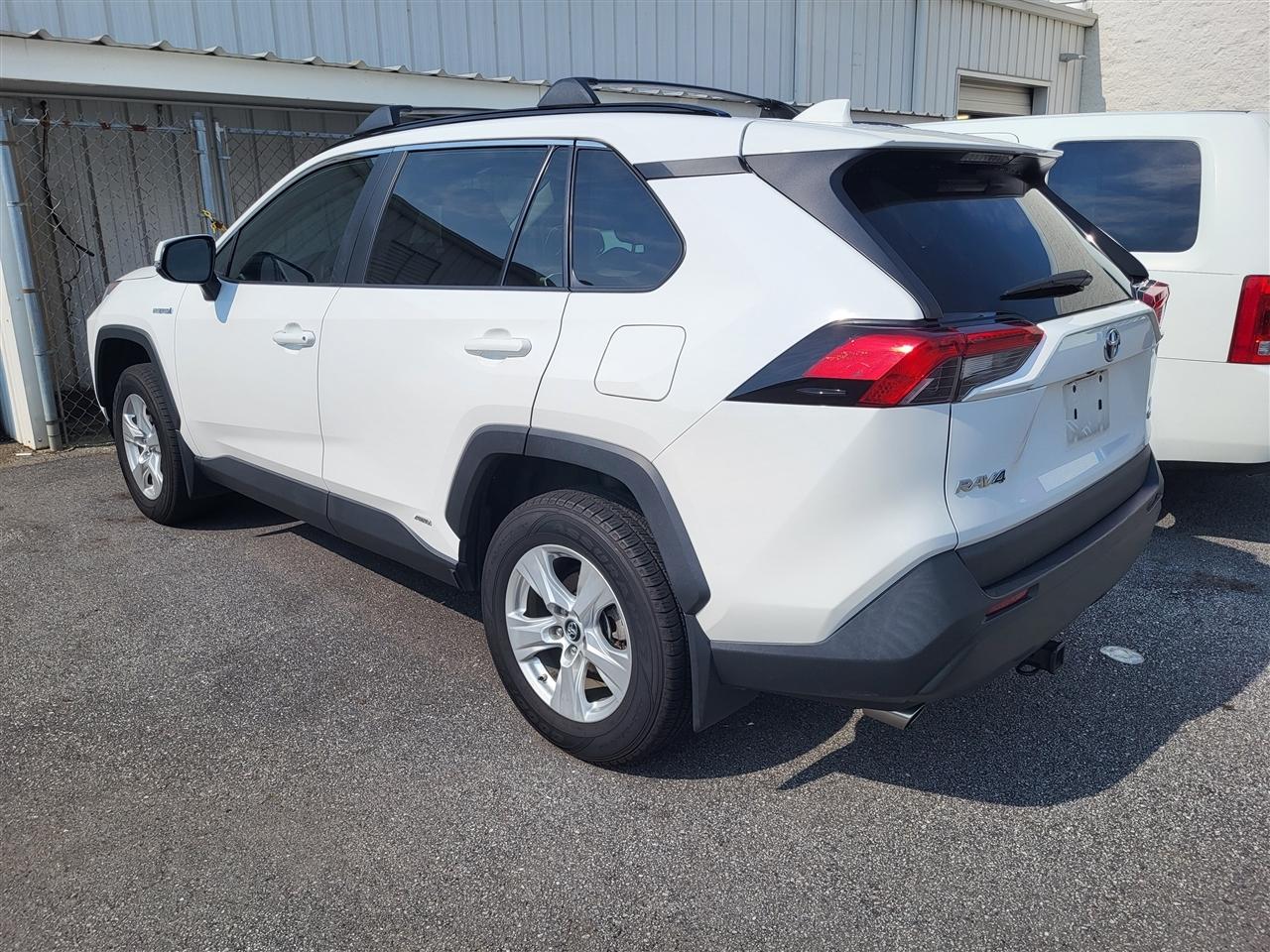 Toyota RAV4 Hybrid LE 2020