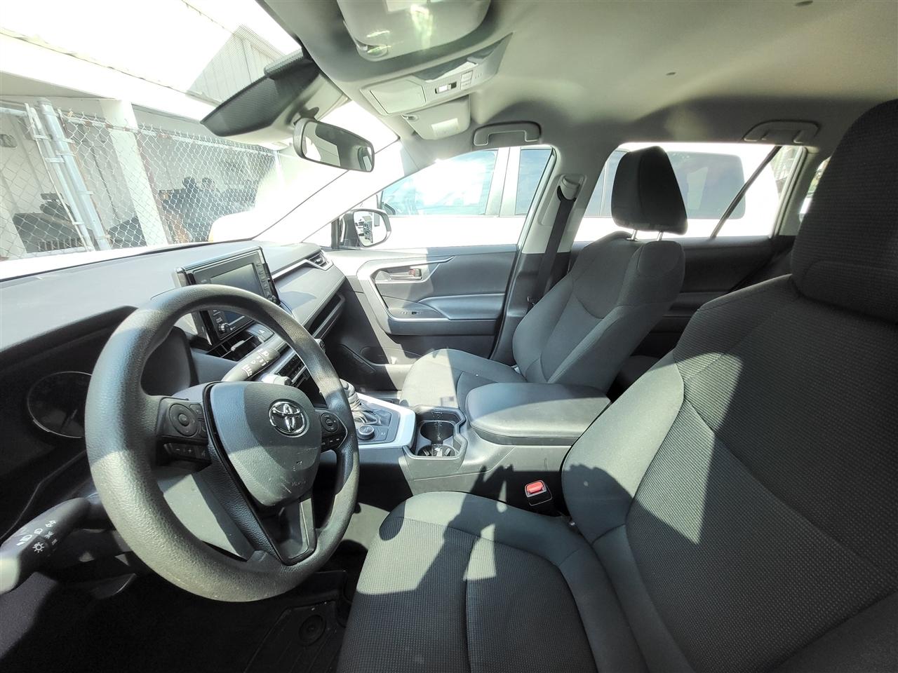 Toyota RAV4 Hybrid LE 2020