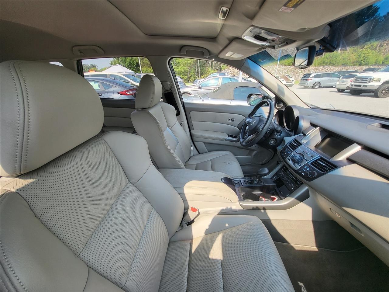 Acura RDX 5-Spd AT with Technology Package 2011