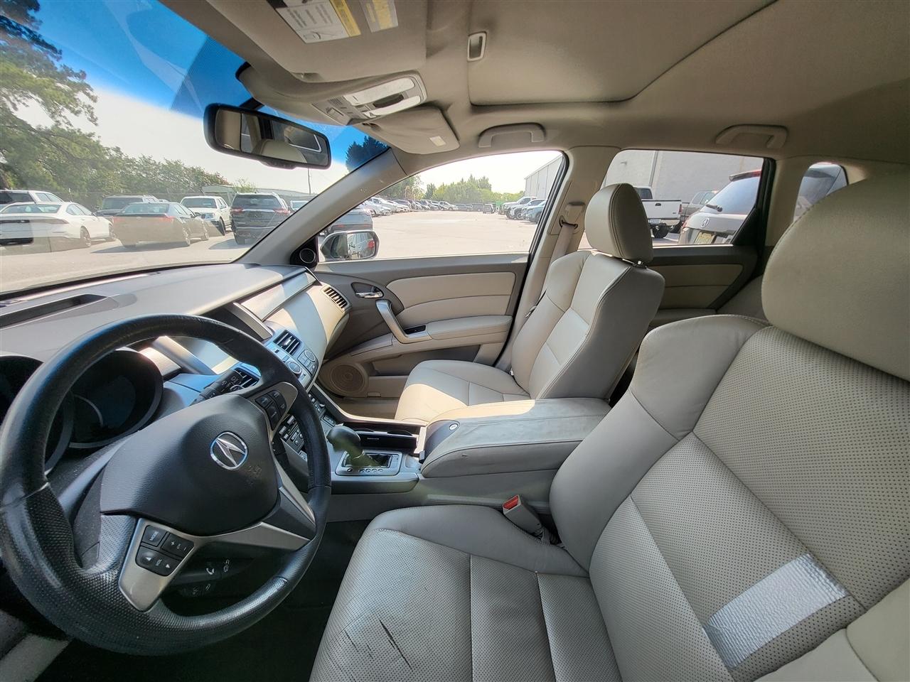 Acura RDX 5-Spd AT with Technology Package 2011