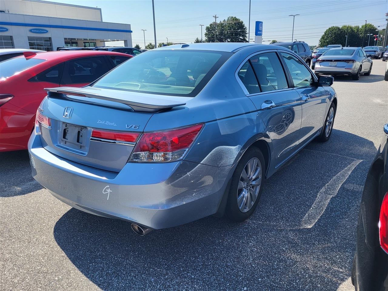 Honda Accord EX-L V6 Sedan AT 2012