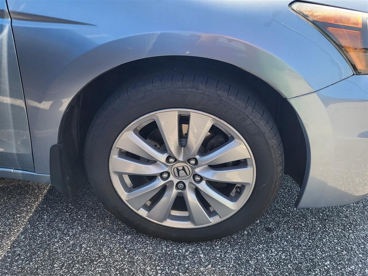 Honda Accord EX-L V6 Sedan AT 2012