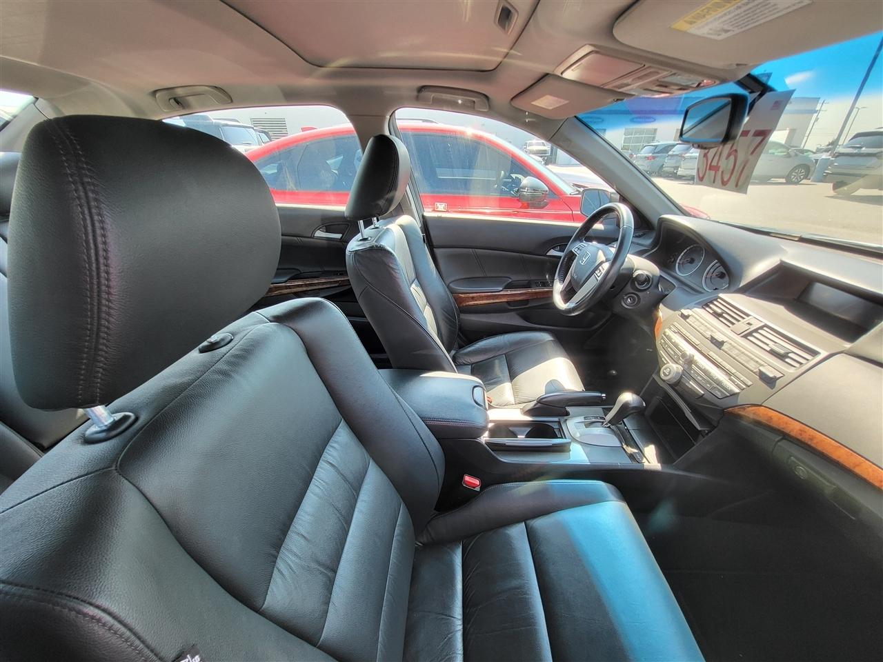 Honda Accord EX-L V6 Sedan AT 2012