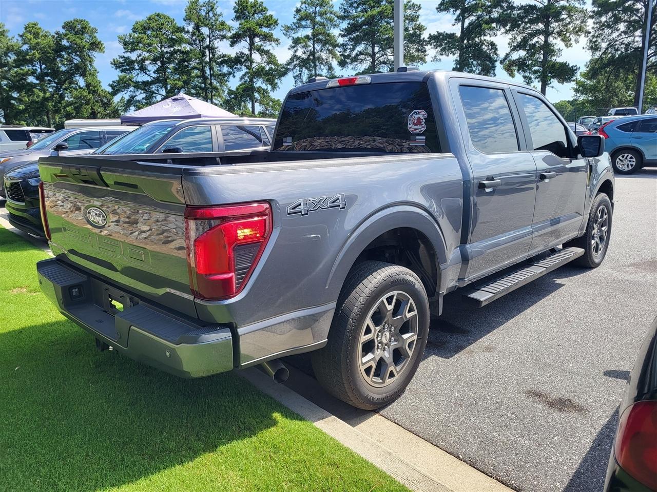 Ford F-150 STX SuperCrew 4WD 2024