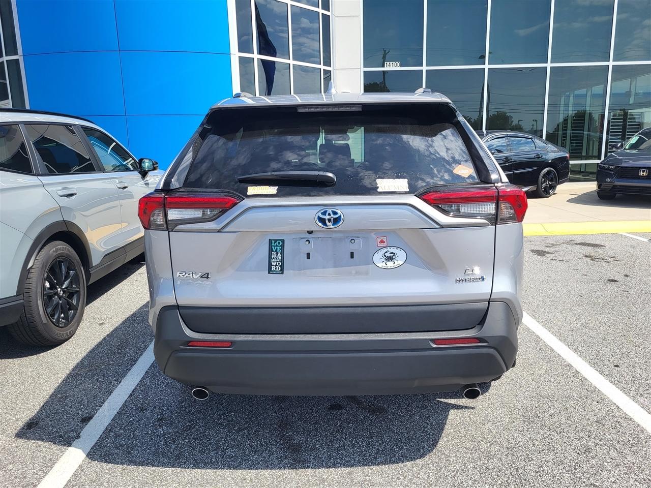 Toyota RAV4 Hybrid LE 2024
