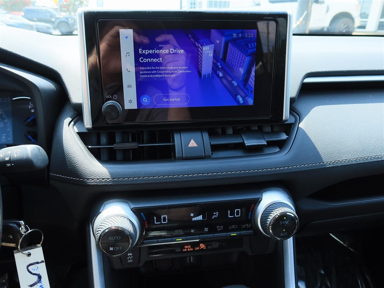 Toyota RAV4 Hybrid LE 2024