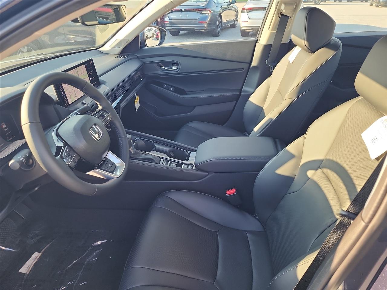 Honda Accord Touring Hybrid 2026