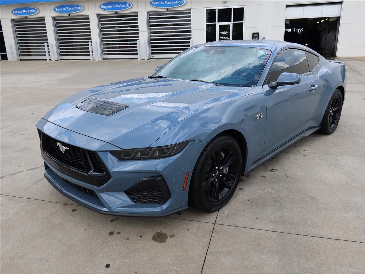 Ford Mustang GT Coupe 2025