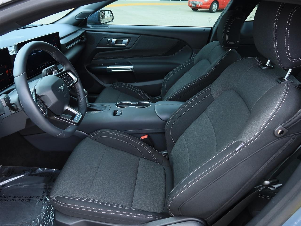 Ford Mustang GT Coupe 2025