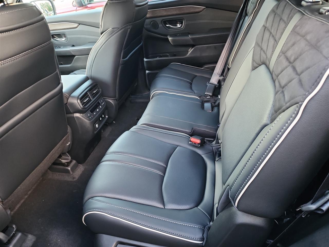 Honda Pilot Elite AWD 2026