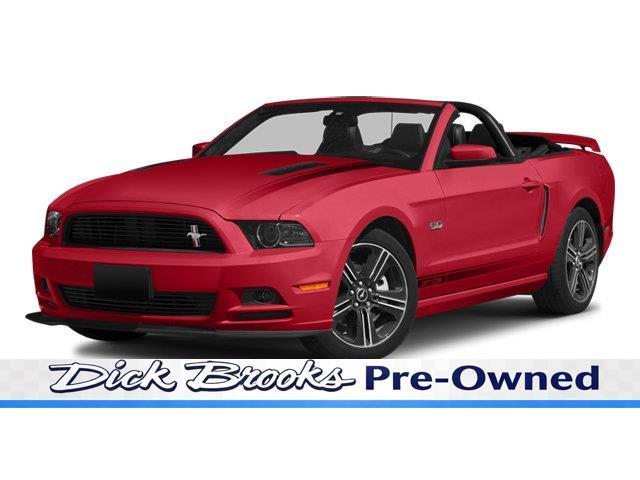 Ford Mustang GT convertible 2014