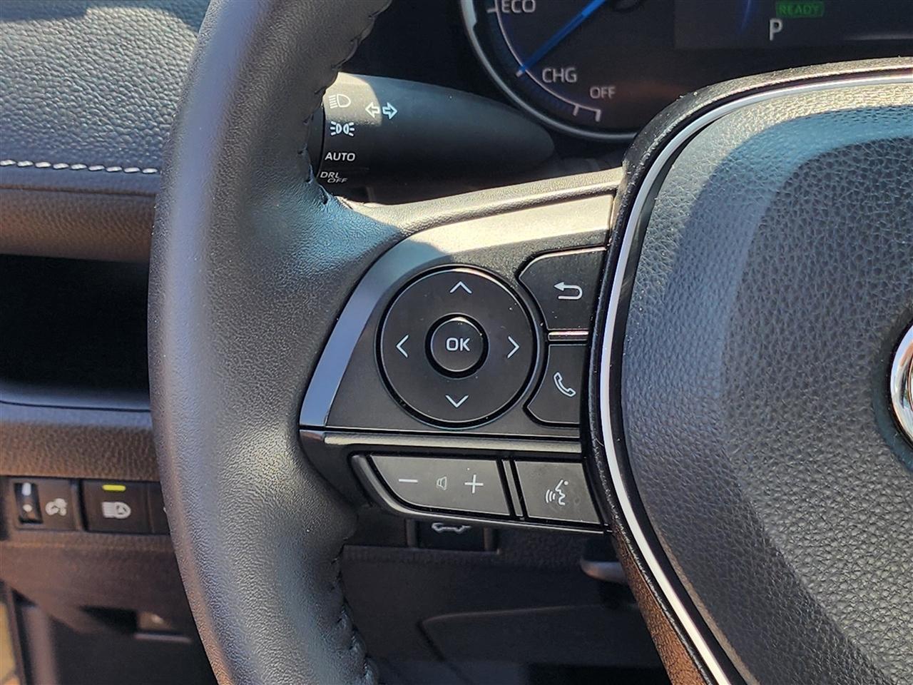 Toyota RAV4 Hybrid XLE 2025