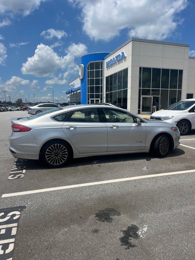 Ford Fusion Hybrid Titanium 2017