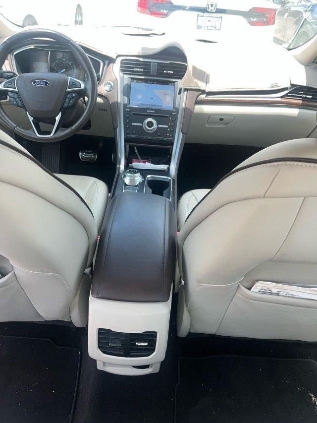 Ford Fusion Hybrid Titanium 2017