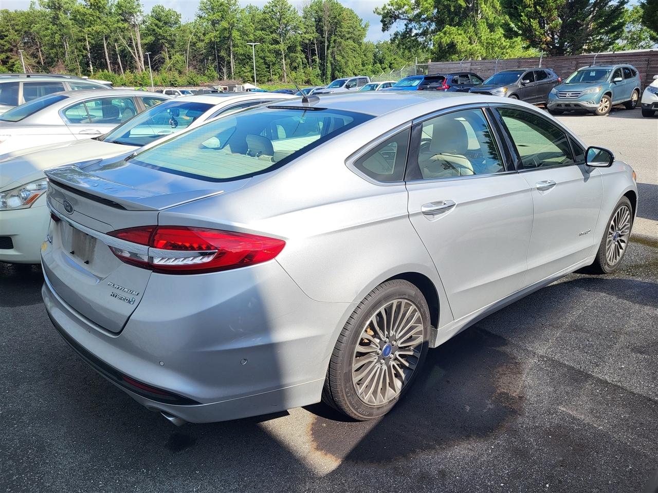 Ford Fusion Hybrid Titanium 2017