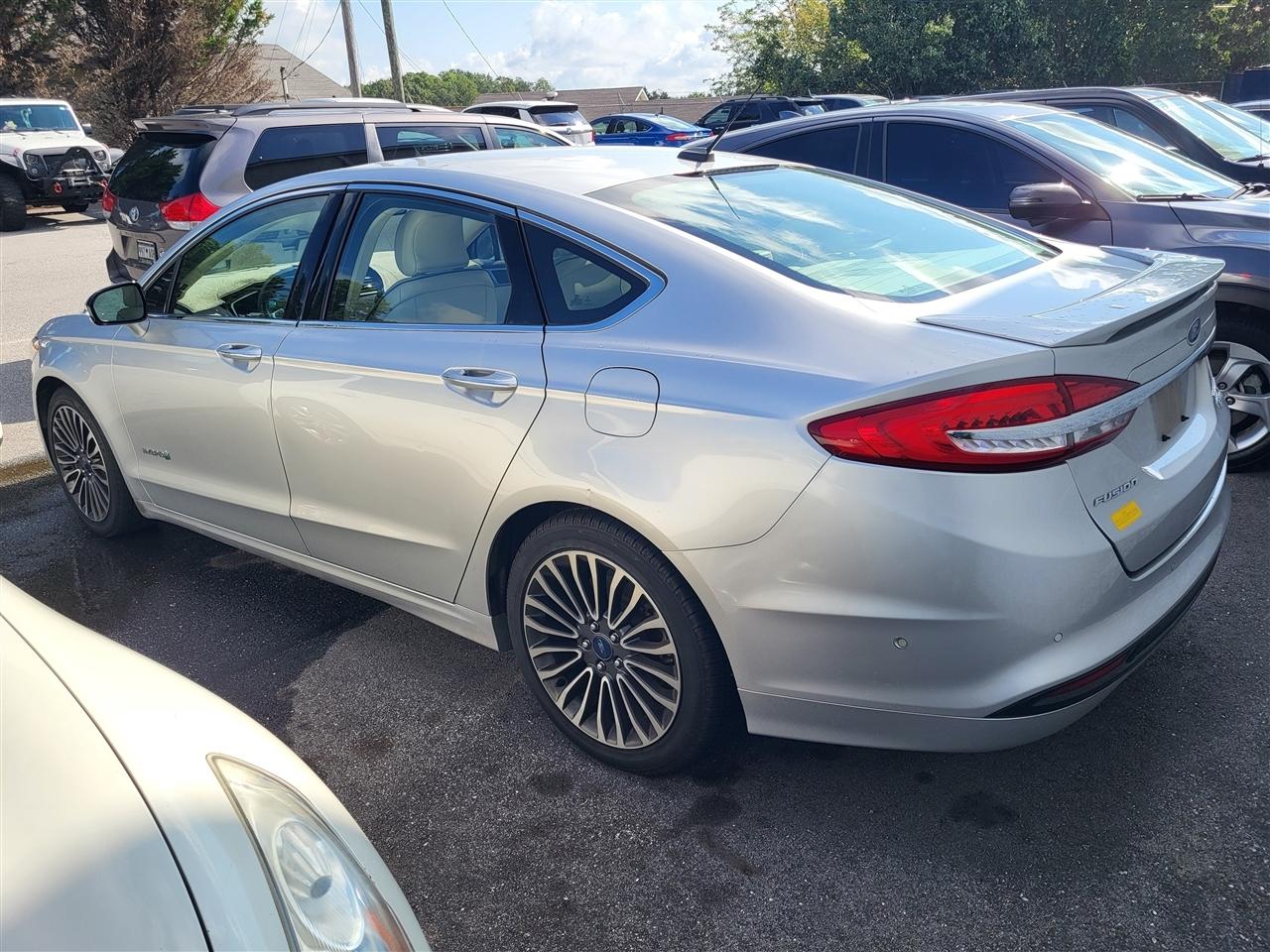 Ford Fusion Hybrid Titanium 2017