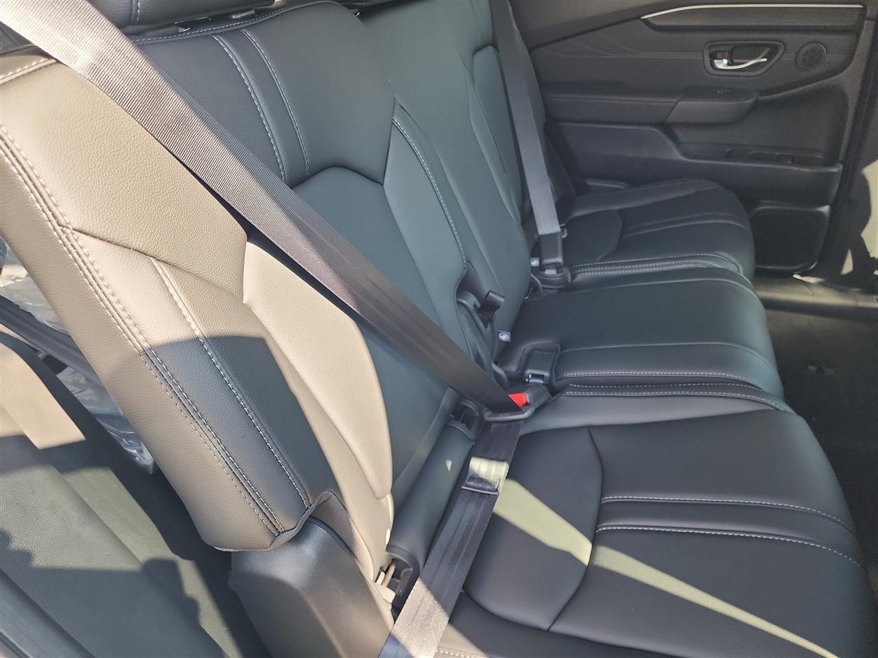 Honda Pilot Touring AWD 2026