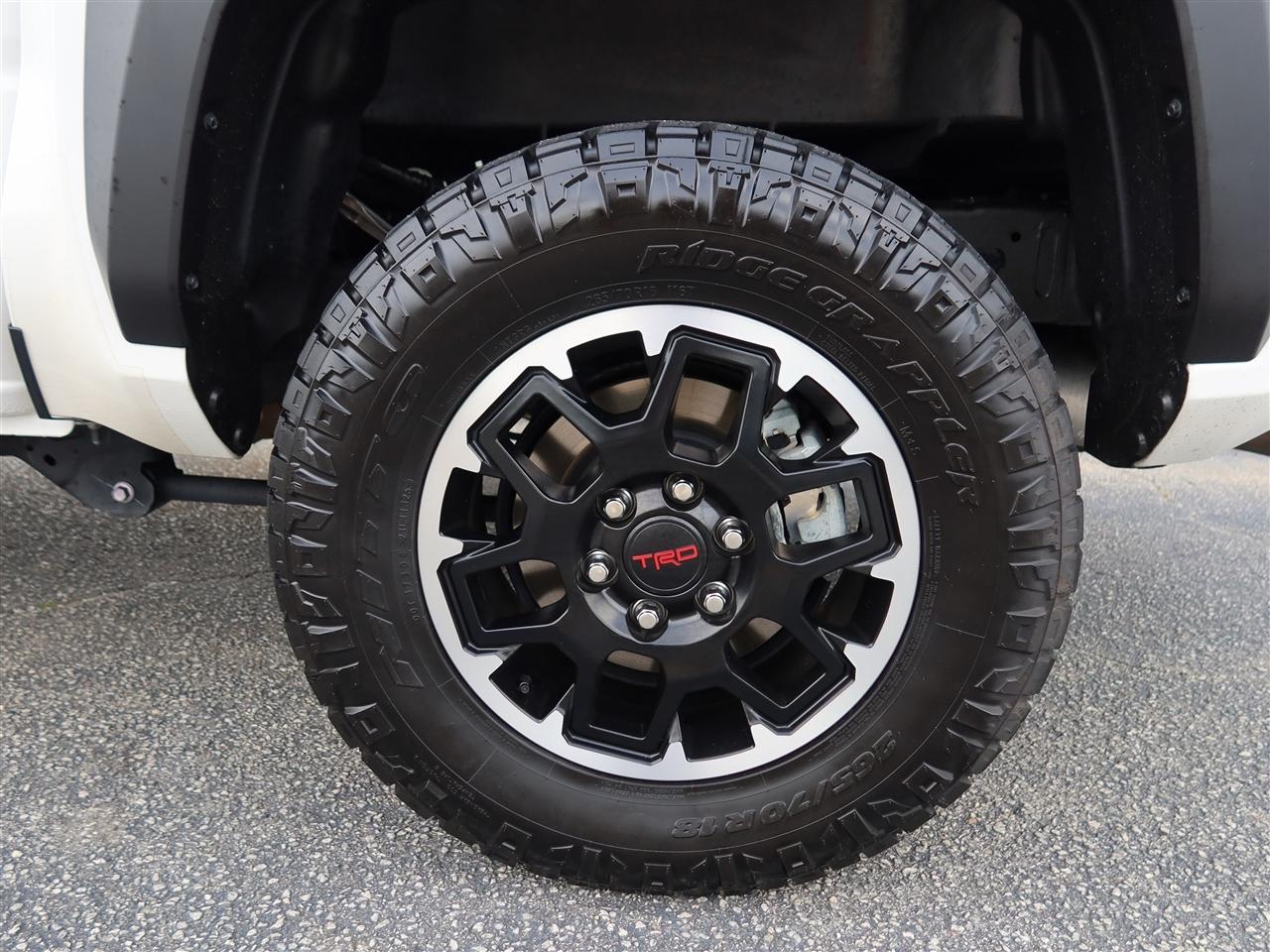 Toyota Tacoma Double Cab 4WD 2025