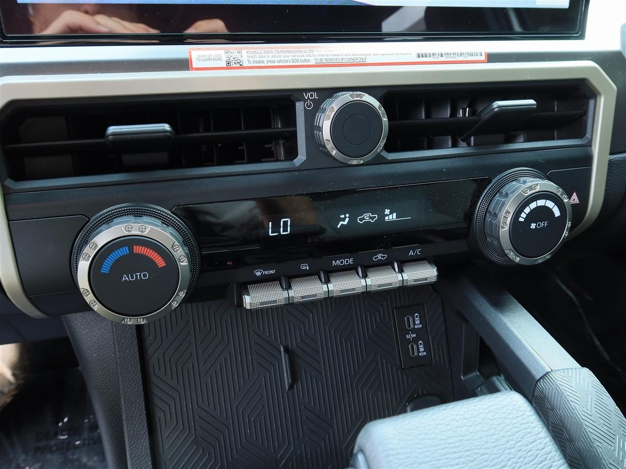 Toyota Tacoma Double Cab 4WD 2025