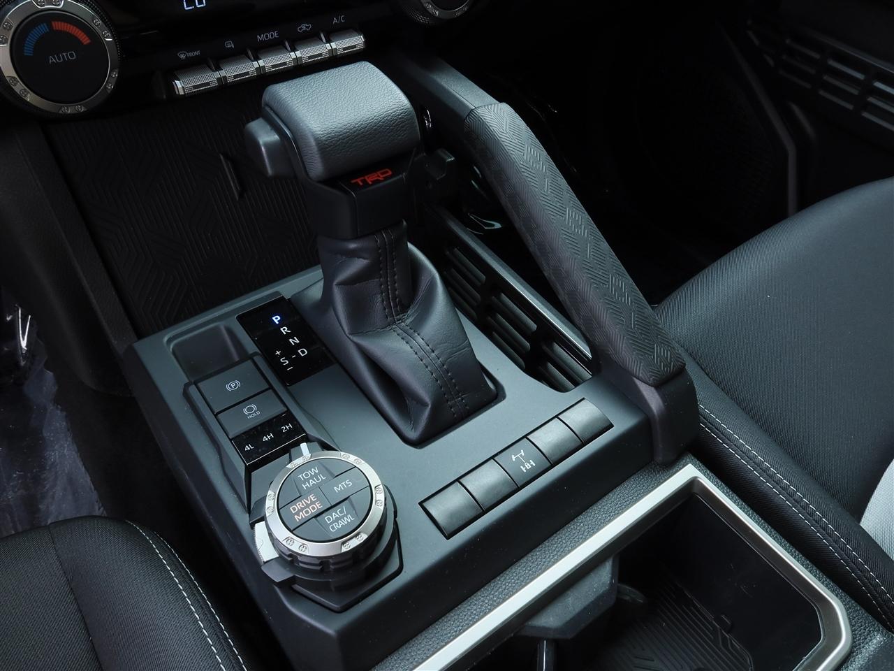 Toyota Tacoma Double Cab 4WD 2025
