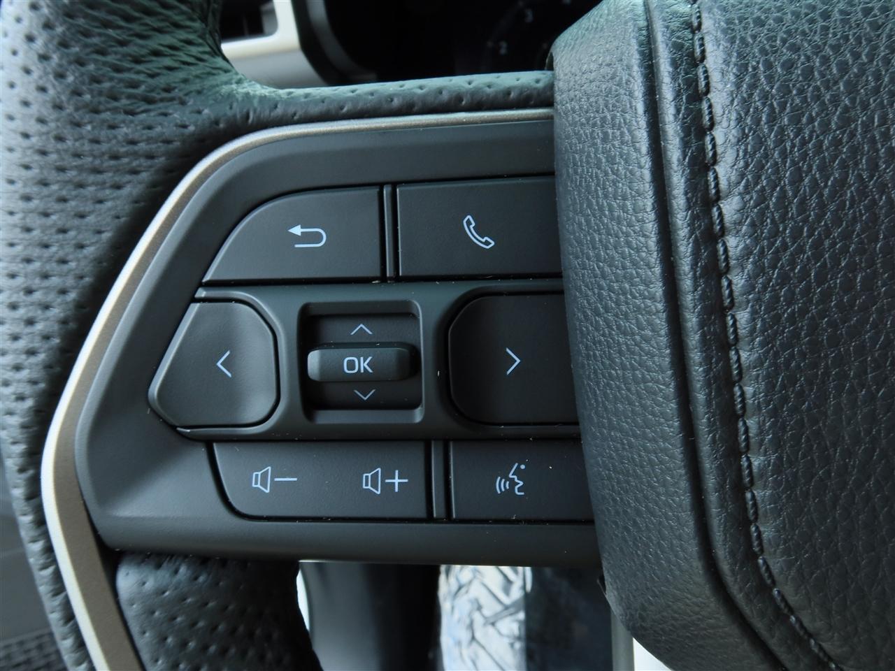 Toyota Tacoma Double Cab 4WD 2025