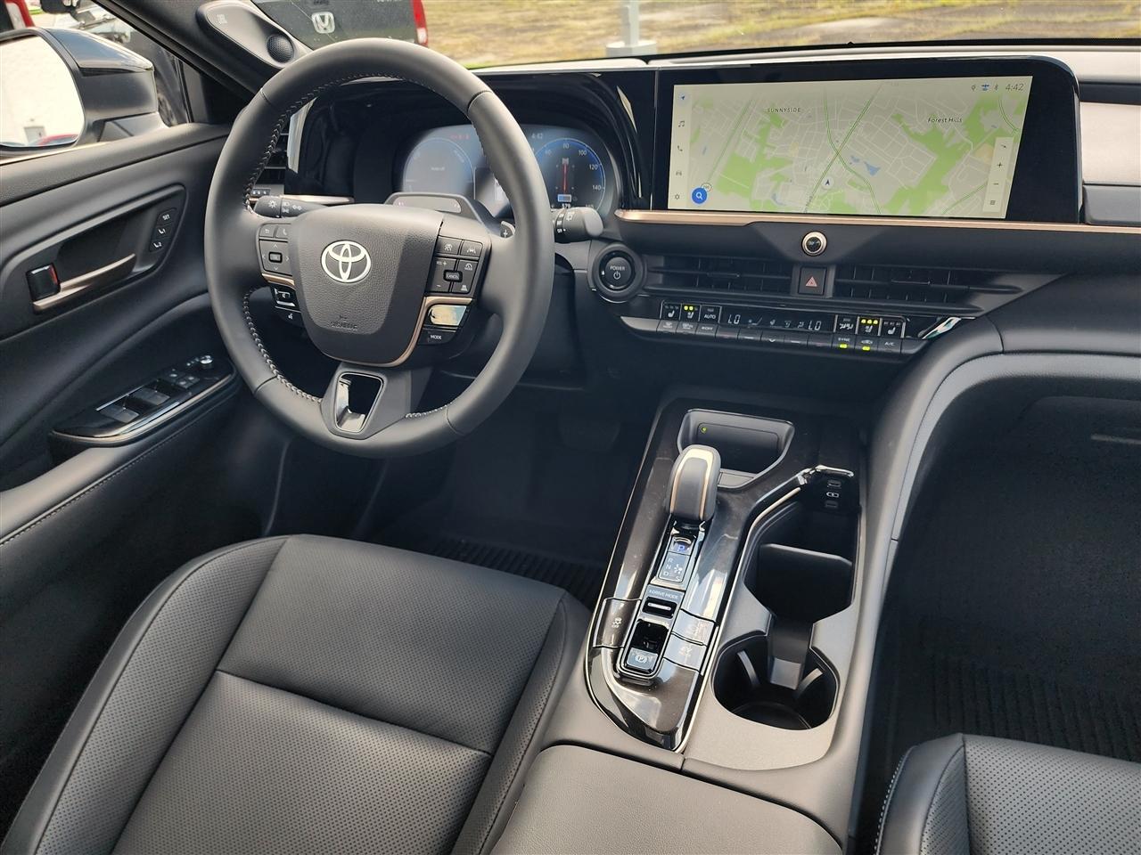 Toyota Crown Signia Limited 2026