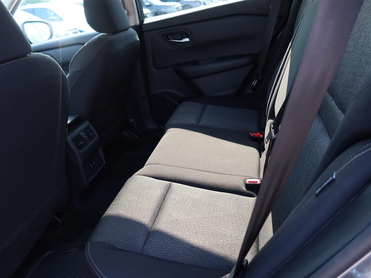 Nissan Rogue SV AWD 2025