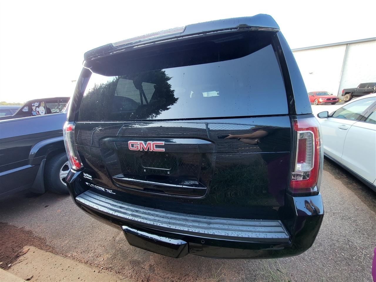 GMC Yukon XL SLT 4WD 2019