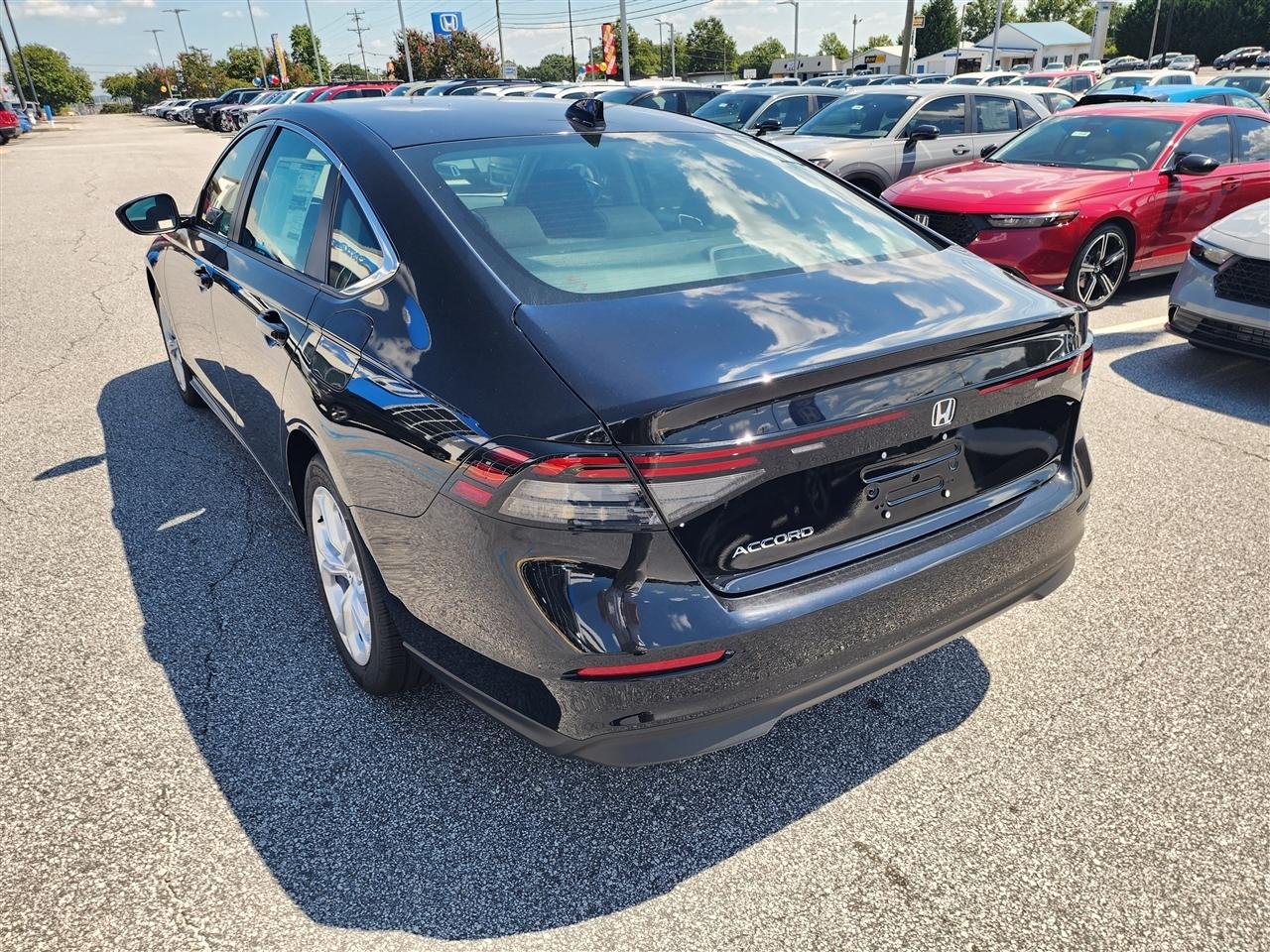 Honda Accord LX 2026