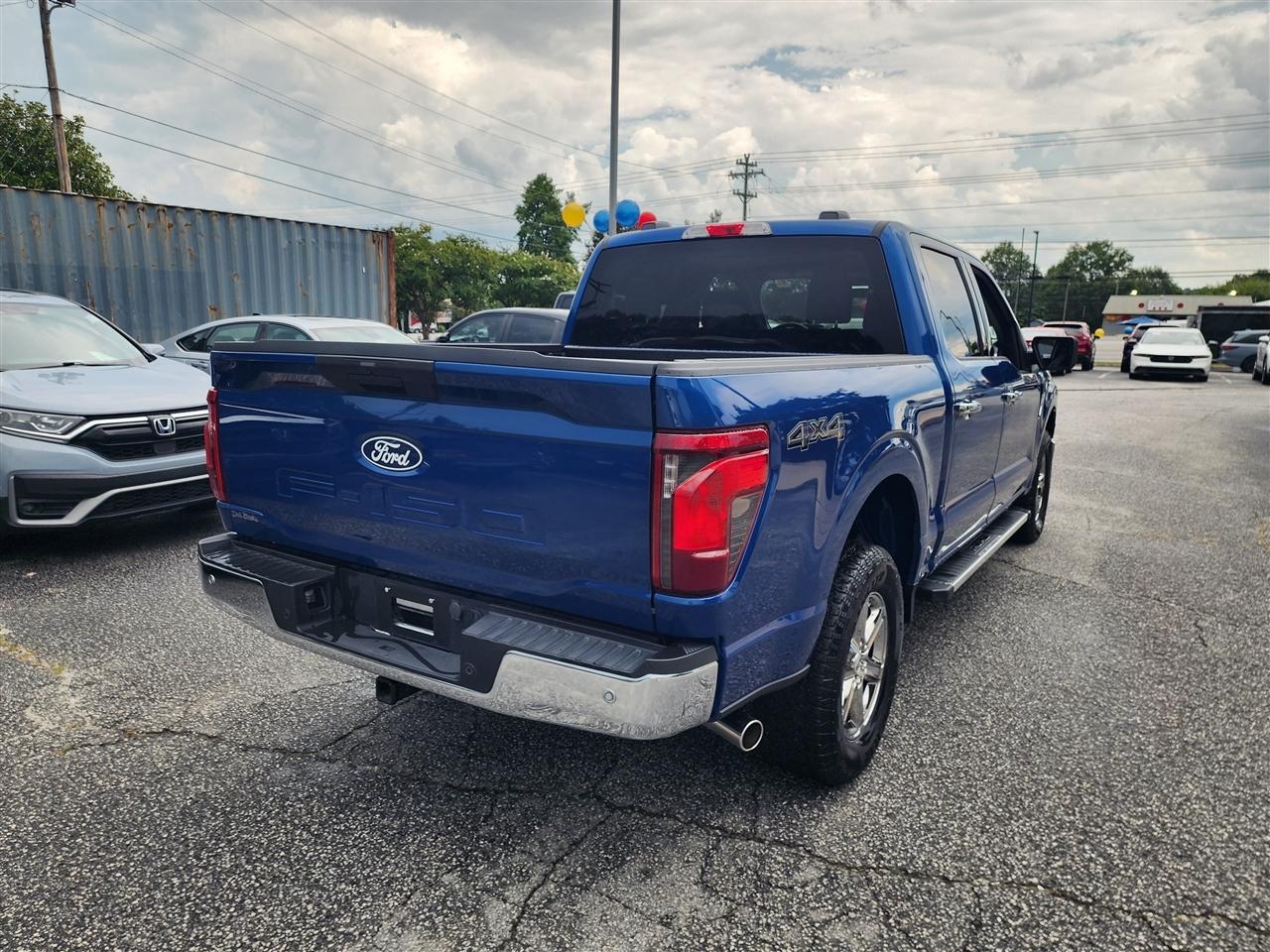 Ford F-150 XLT SuperCrew 4WD 2025
