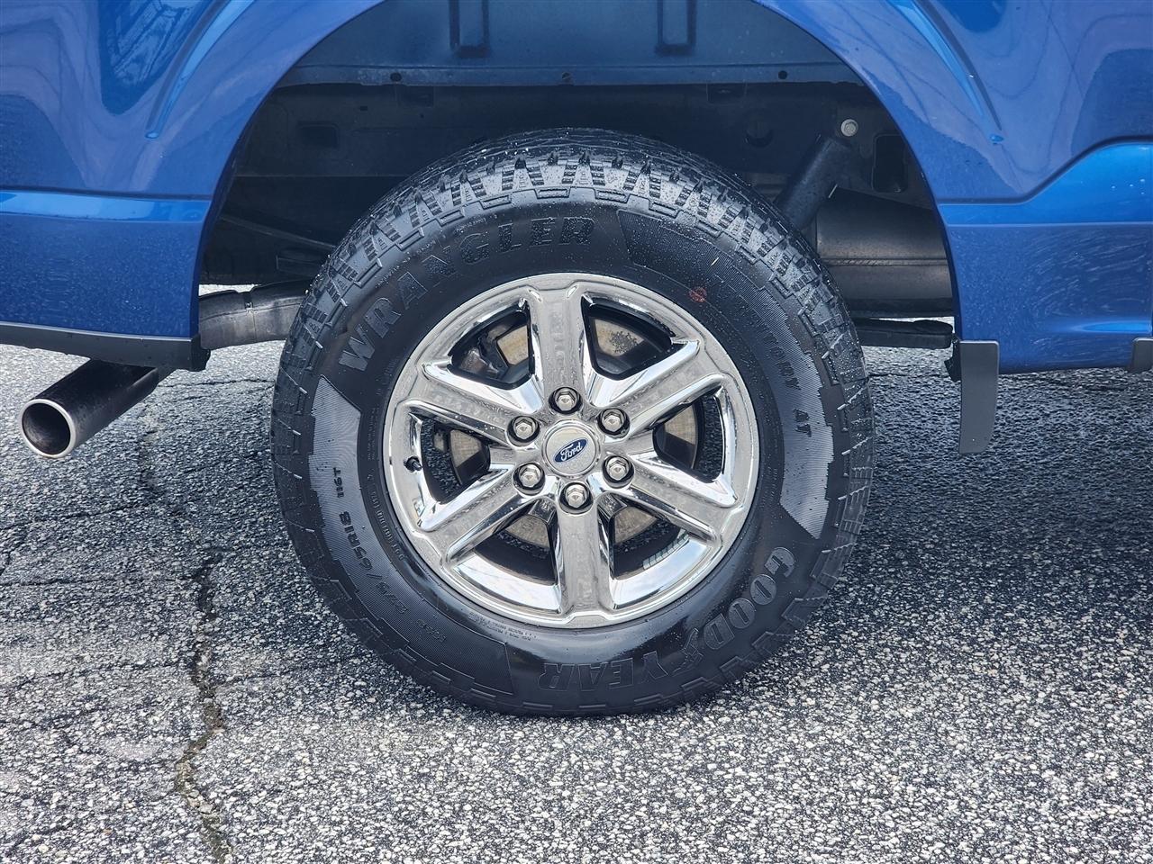 Ford F-150 XLT SuperCrew 4WD 2025