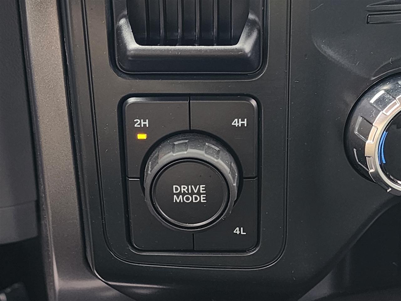 Ford F-150 XLT SuperCrew 4WD 2025