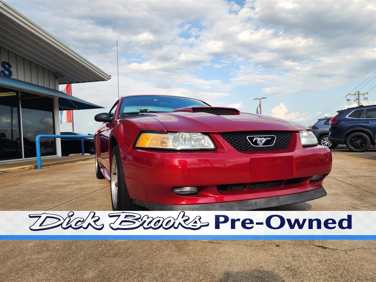 Ford Mustang GT Premium Coupe 2001