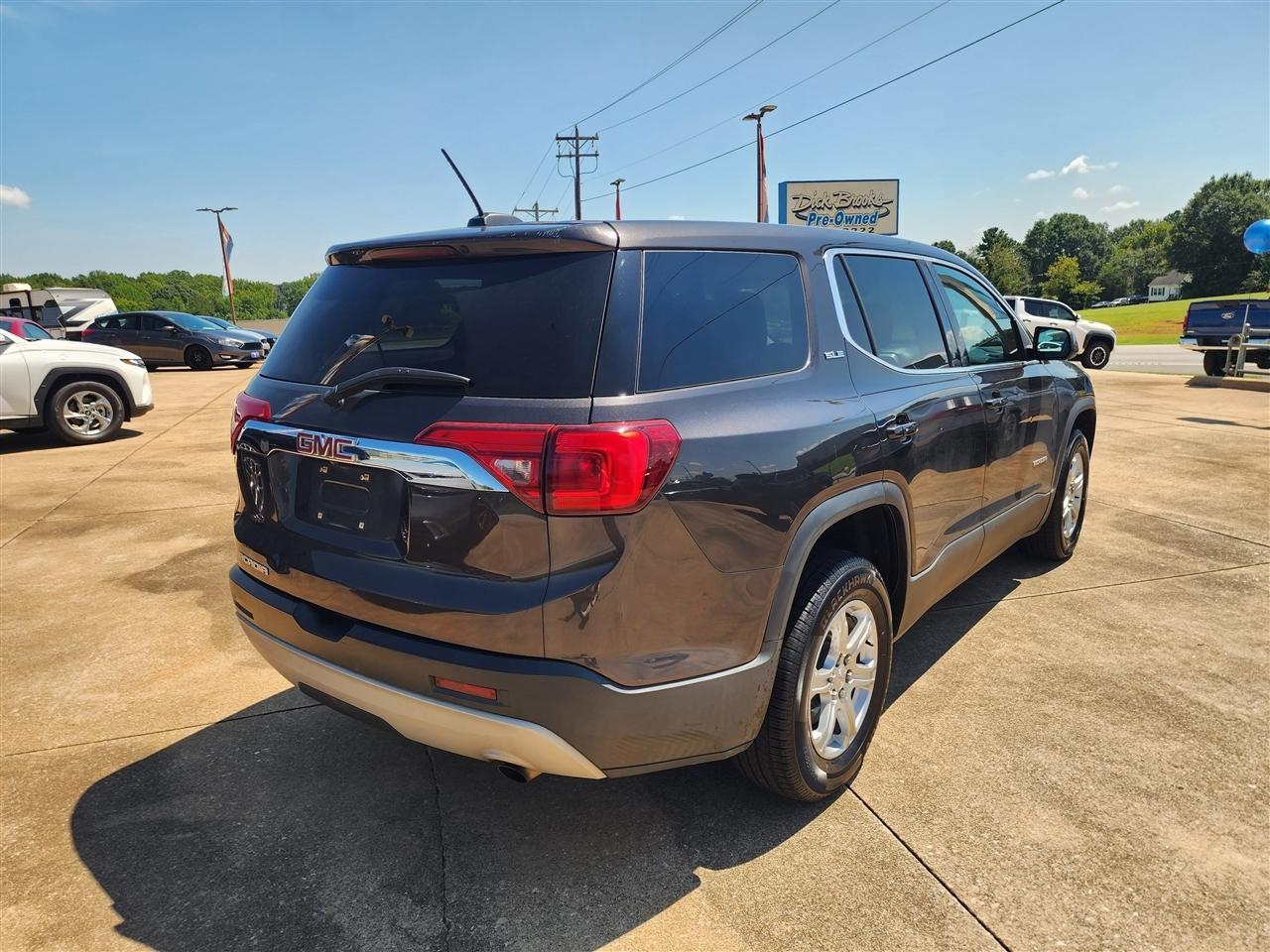 GMC Acadia SLE-1 FWD 2017