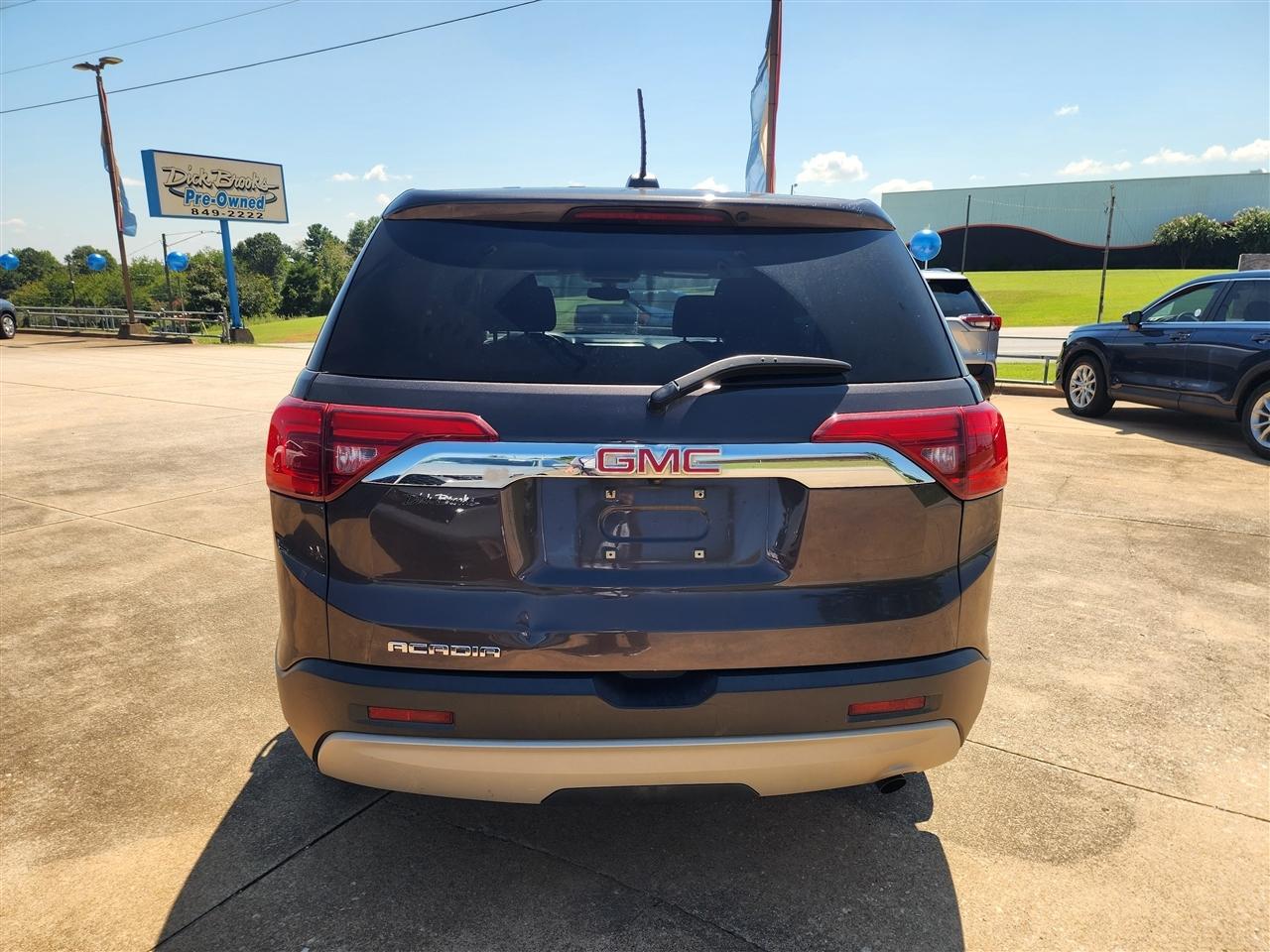GMC Acadia SLE-1 FWD 2017