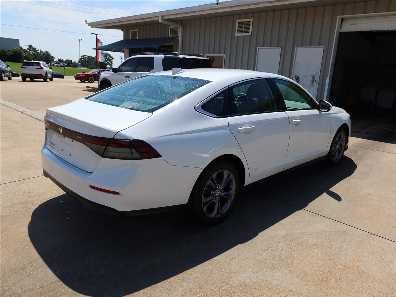 Honda Accord EX 2024