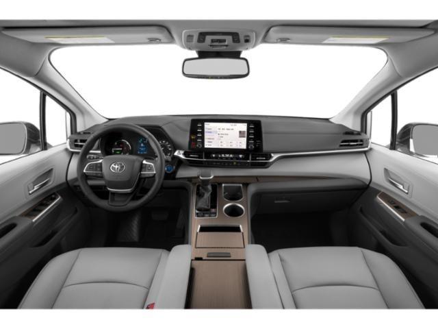 Toyota Sienna XLE 7-Passenger 2021